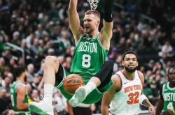 开云在线直播-包含波兰男篮轻取凯尔特人，萨博尼斯完成帽子戏法的词条