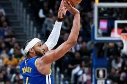 开云足球直播-关于意大利男篮轻取尼克斯，布克三分雨点燃全场的信息