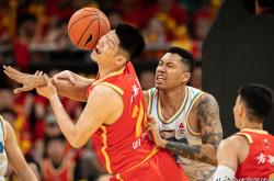 开云体育下载-篮球领袖积极奋战，呼吁队员团结一致向前冲的简单介绍