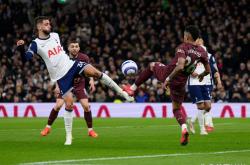 开云体育登录-曼联憾平狼队，伯恩茅斯主场大胜托特纳姆热刺，战绩平均的简单介绍