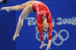 开云在线直播-当无解德布劳内遇上冲垮巴萨的塞维利亚，现代足球的两种极致暴力