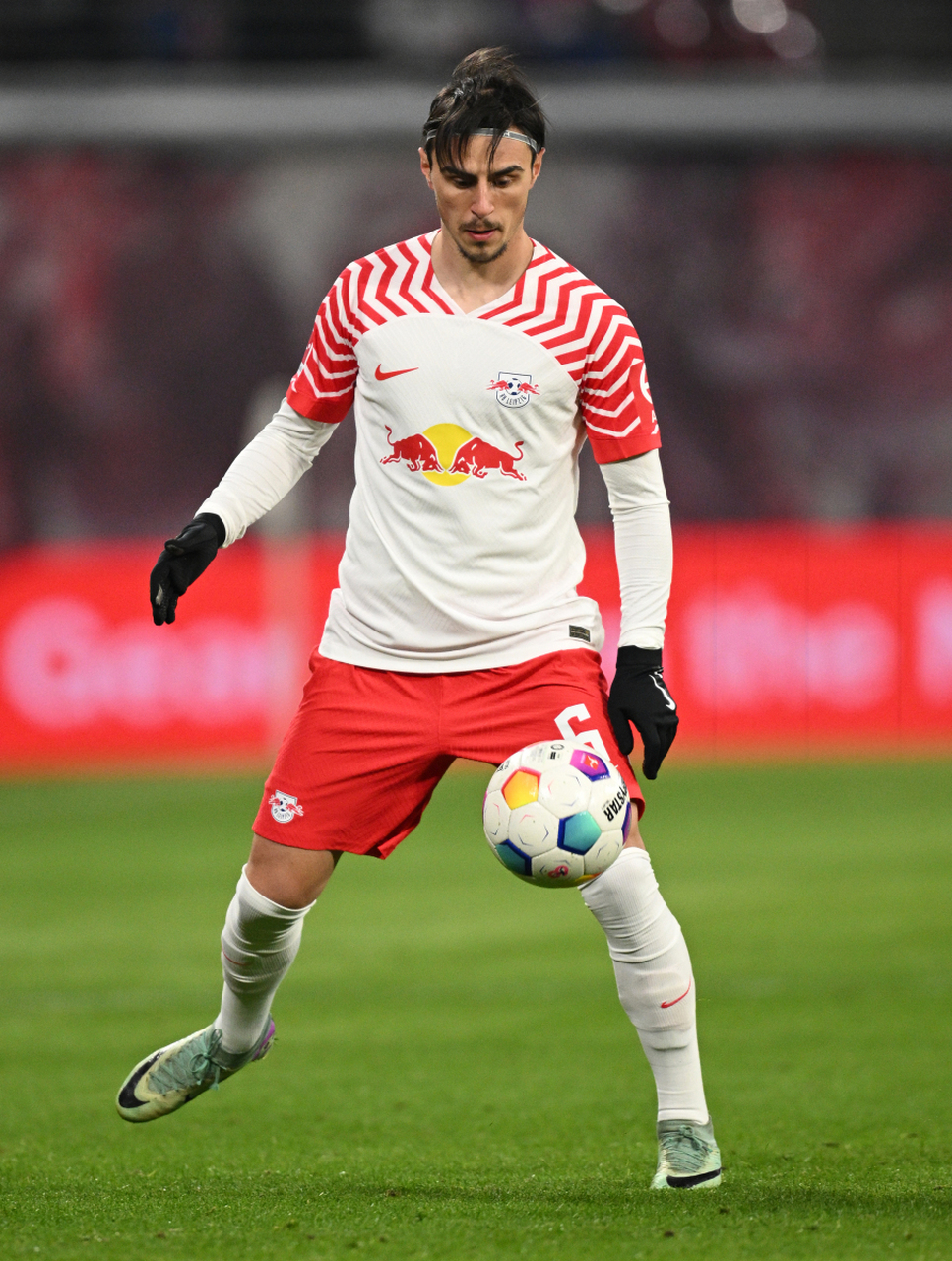 关于RB莱比锡在主场取胜，德甲比赛保持领先地位的信息