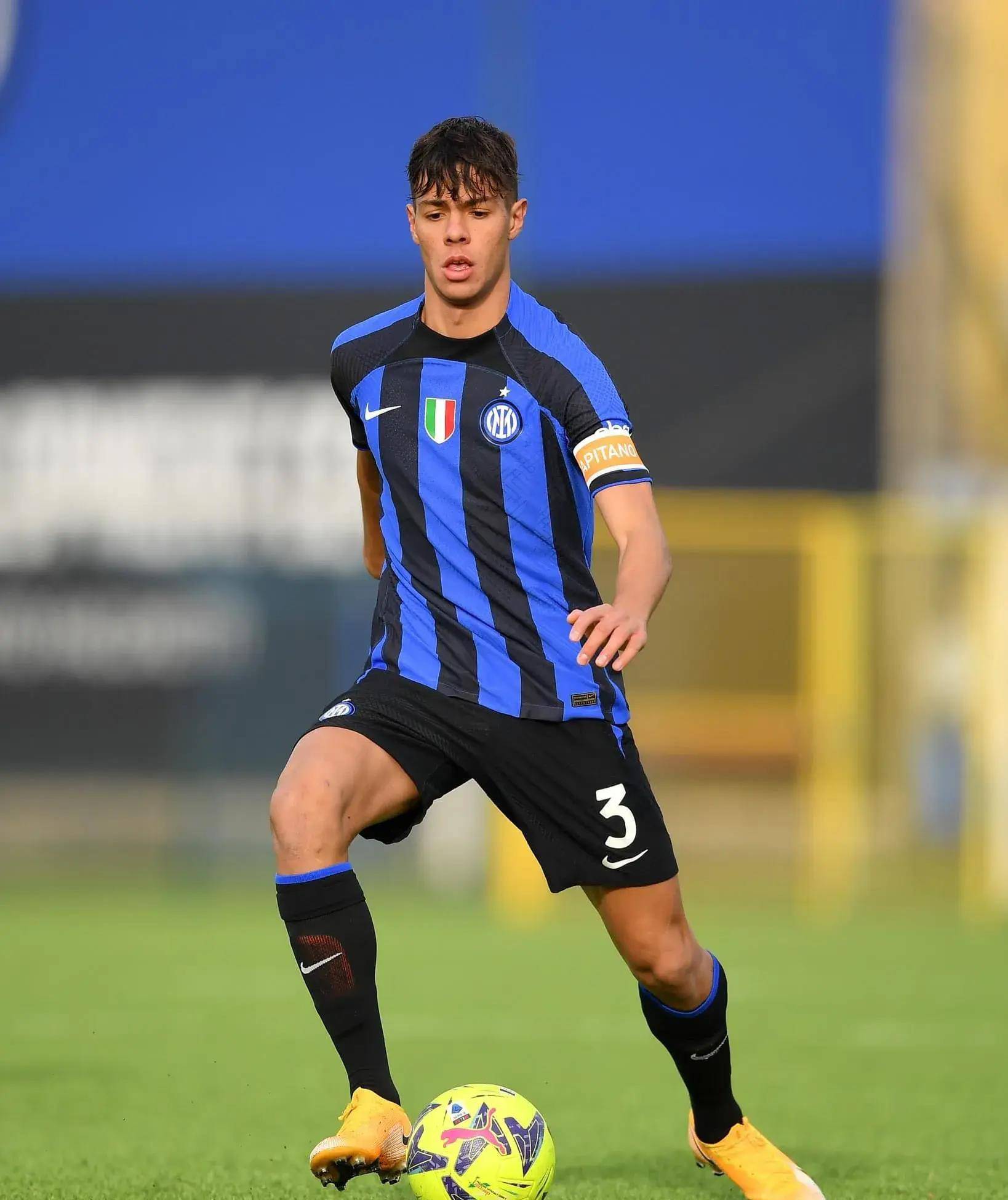 米兰德比再次上演,国际米兰实力不容忽视的简单介绍 米兰德比再次上演,国际米兰实力不容忽视的简单介绍