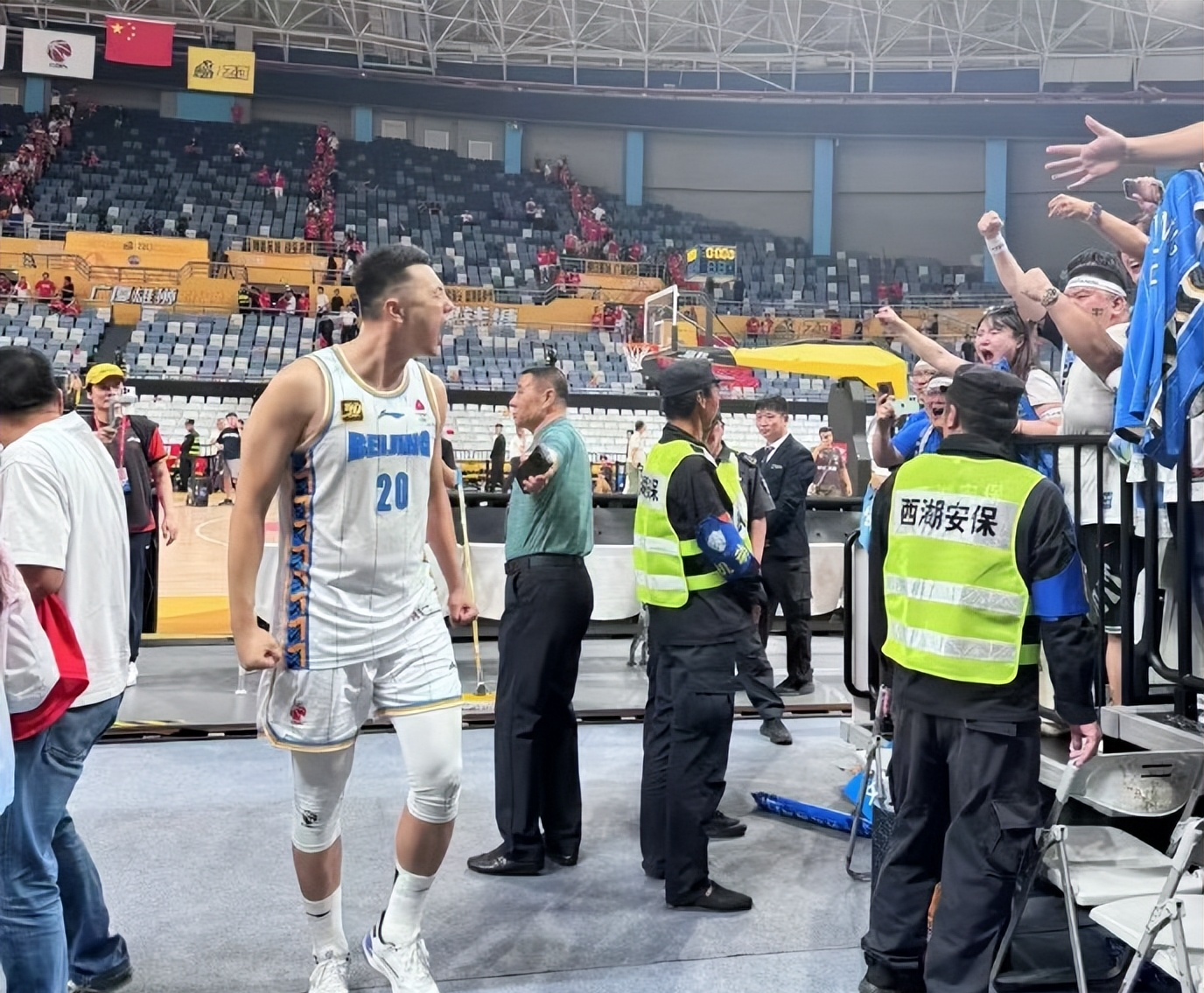 浙江男篮主场告捷,取得连胜 浙江男篮主场告捷,取得连胜