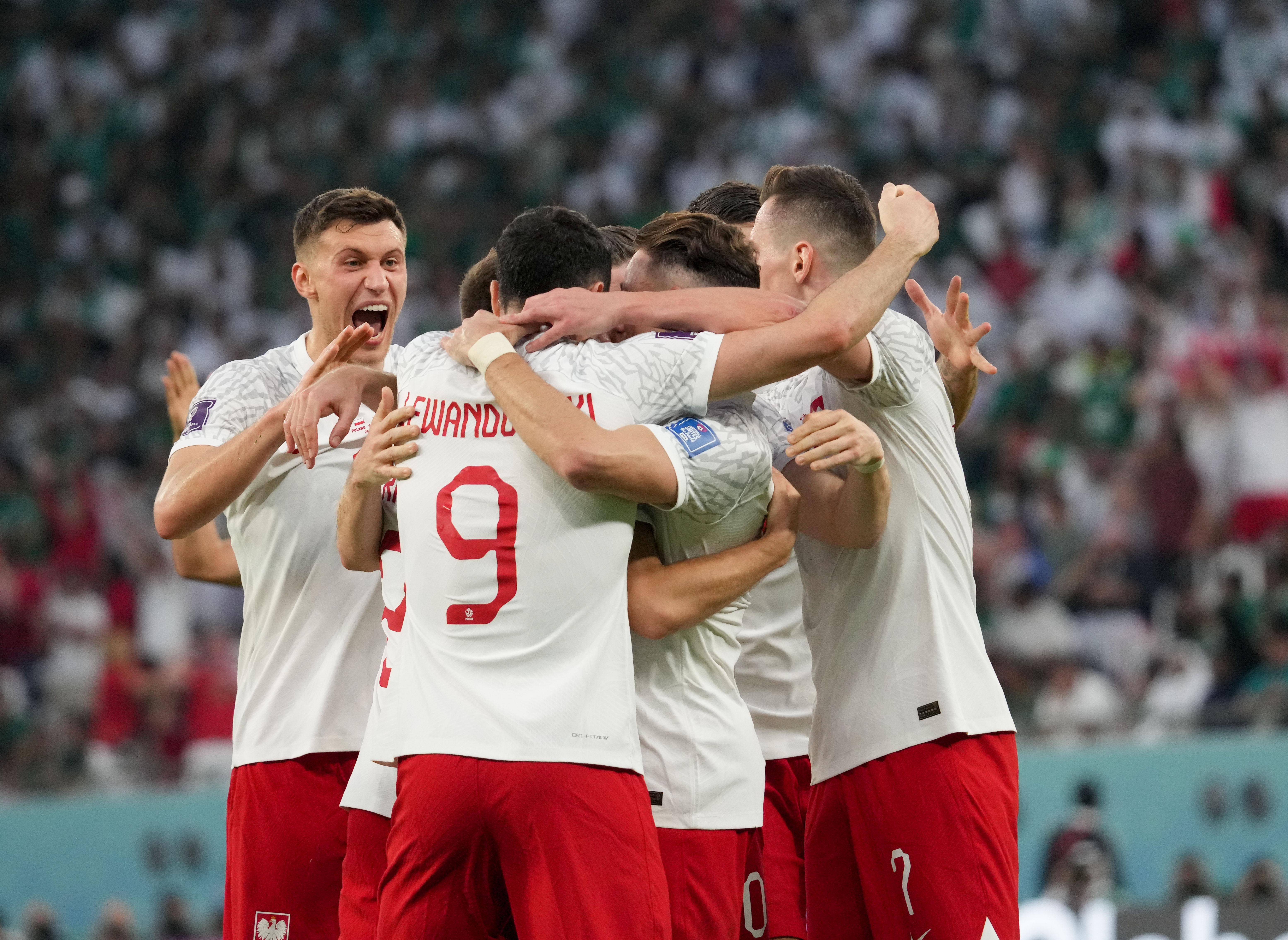 包含足球巨星重伤!粉丝担心他的未来的词条 包含足球巨星重伤!粉丝担心他的未来的词条