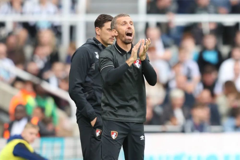 关于伯恩茅斯反败为胜，豪取三分的信息