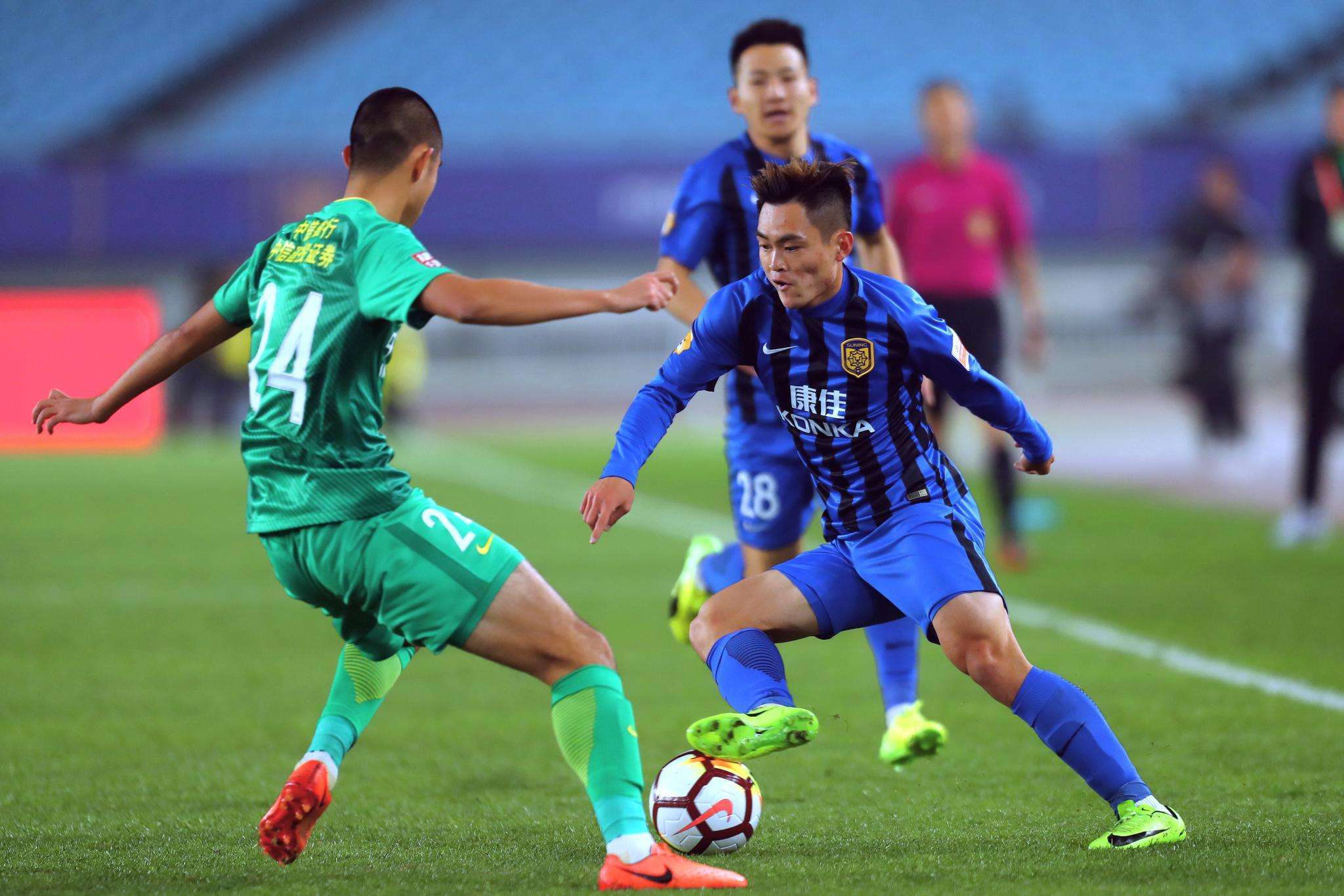 包含苏宁主场力挫国安,榜首位置岌岌可危的词条 包含苏宁主场力挫国安,榜首位置岌岌可危的词条