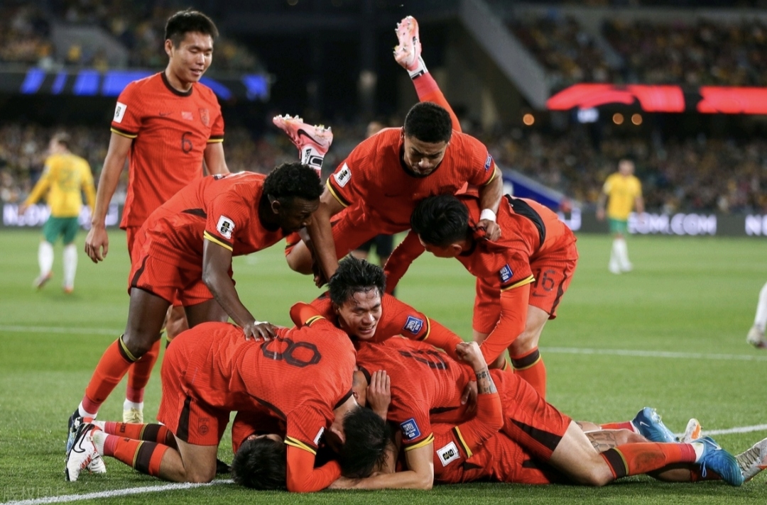 顶级球队在国际比赛中碰撞出火花