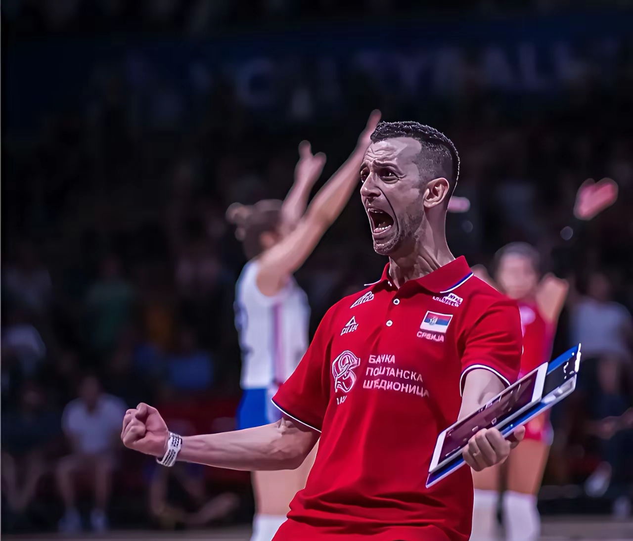 关于哥伦比亚逆转罗马，苏亚雷斯点燃赛场的信息