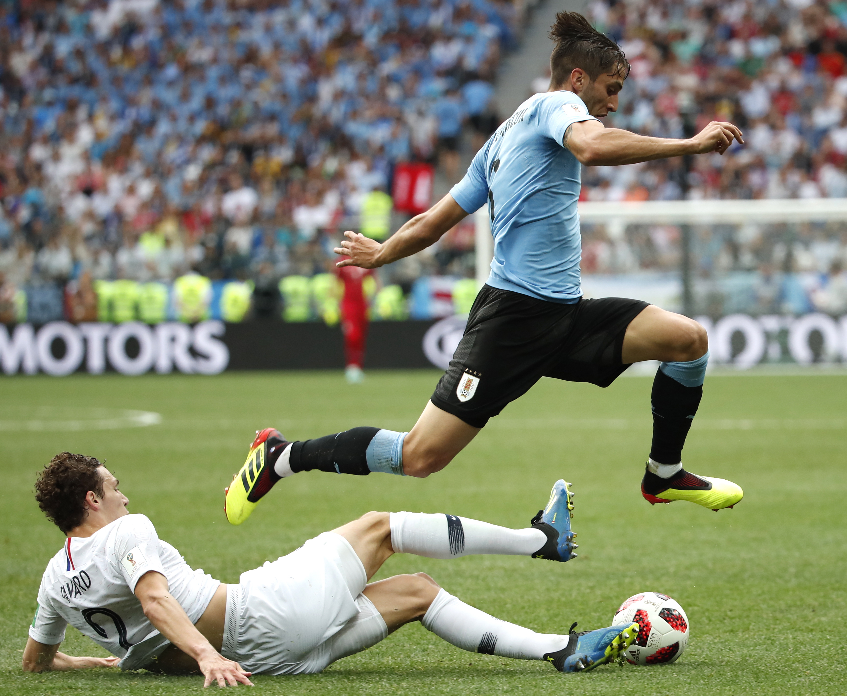 法国队在比赛中展现出色，晋级半决赛