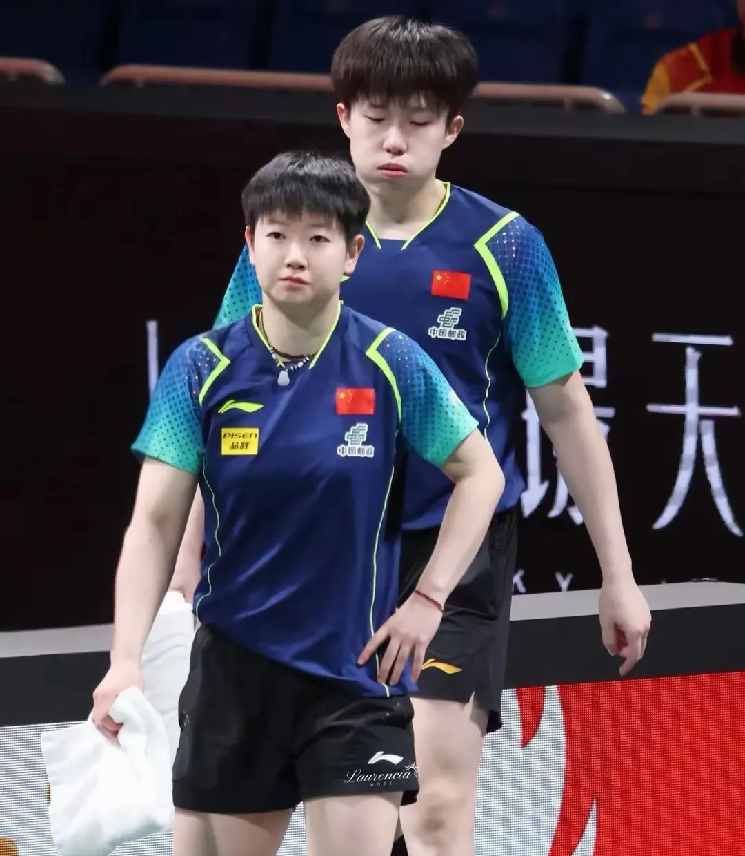 包含韩国乒乓球队险胜波兰乒乓球队，奥恰洛夫惊艳世界的词条