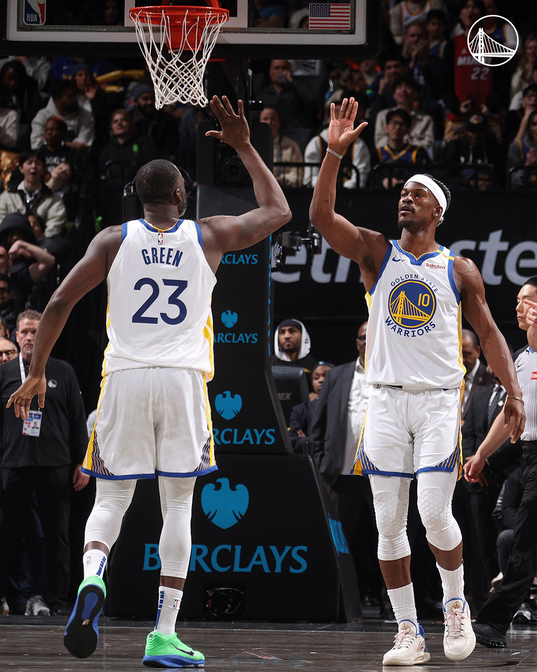 篮网鏖战掘金，库里爆发神勇的简单介绍