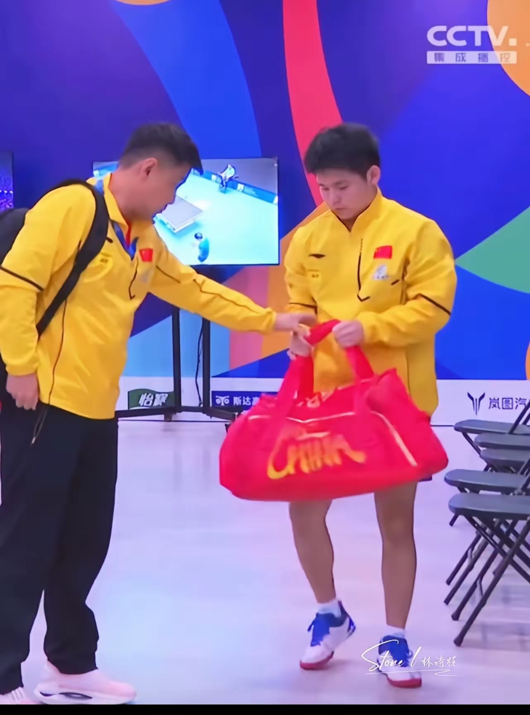 英国乒乓球队轻取德国乒乓球队，王皓送出助攻的简单介绍