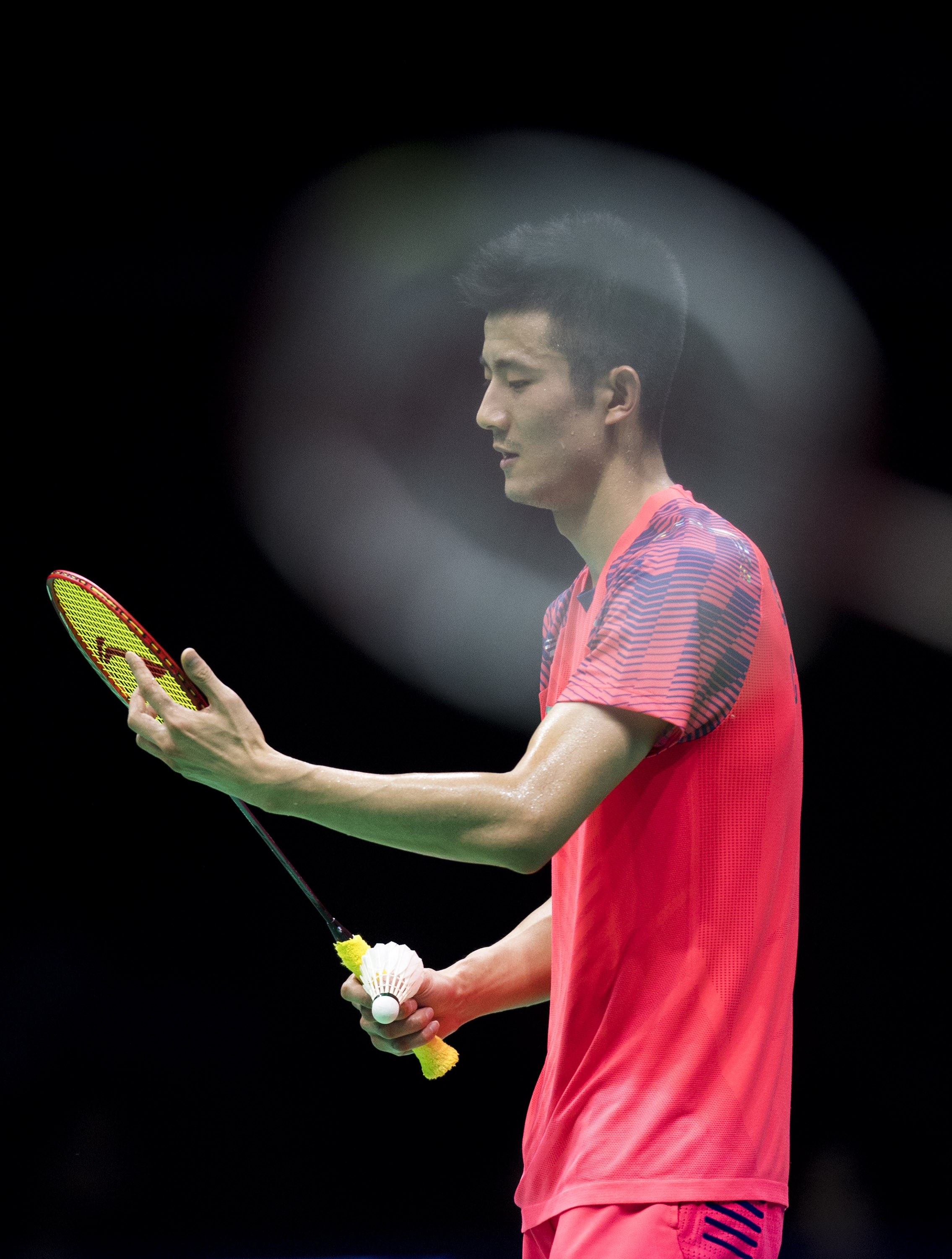 英格兰羽毛球队险胜法国羽毛球队，谌龙爆发神勇的简单介绍