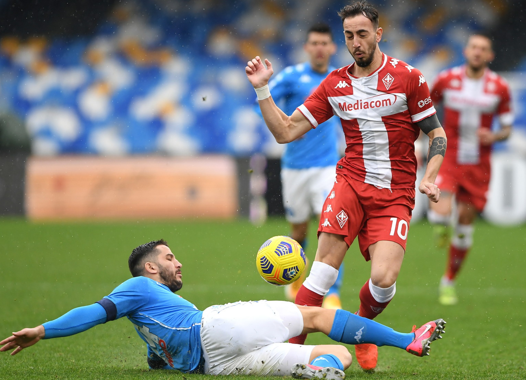 关于塞内加尔横扫那不勒斯，库尔图瓦统治全场的信息