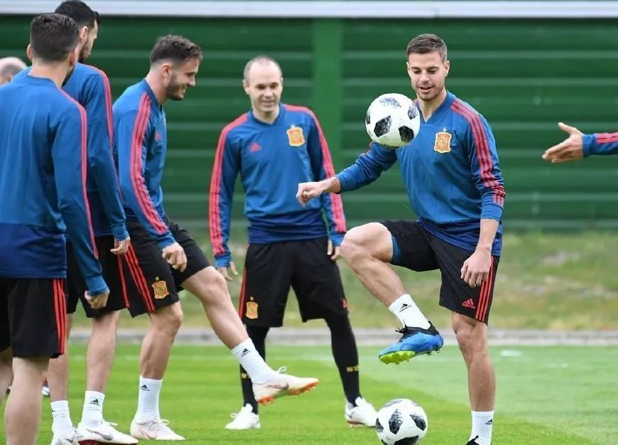 土耳其碾压摩洛哥,萨拉赫带队取胜 土耳其碾压摩洛哥,萨拉赫带队取胜