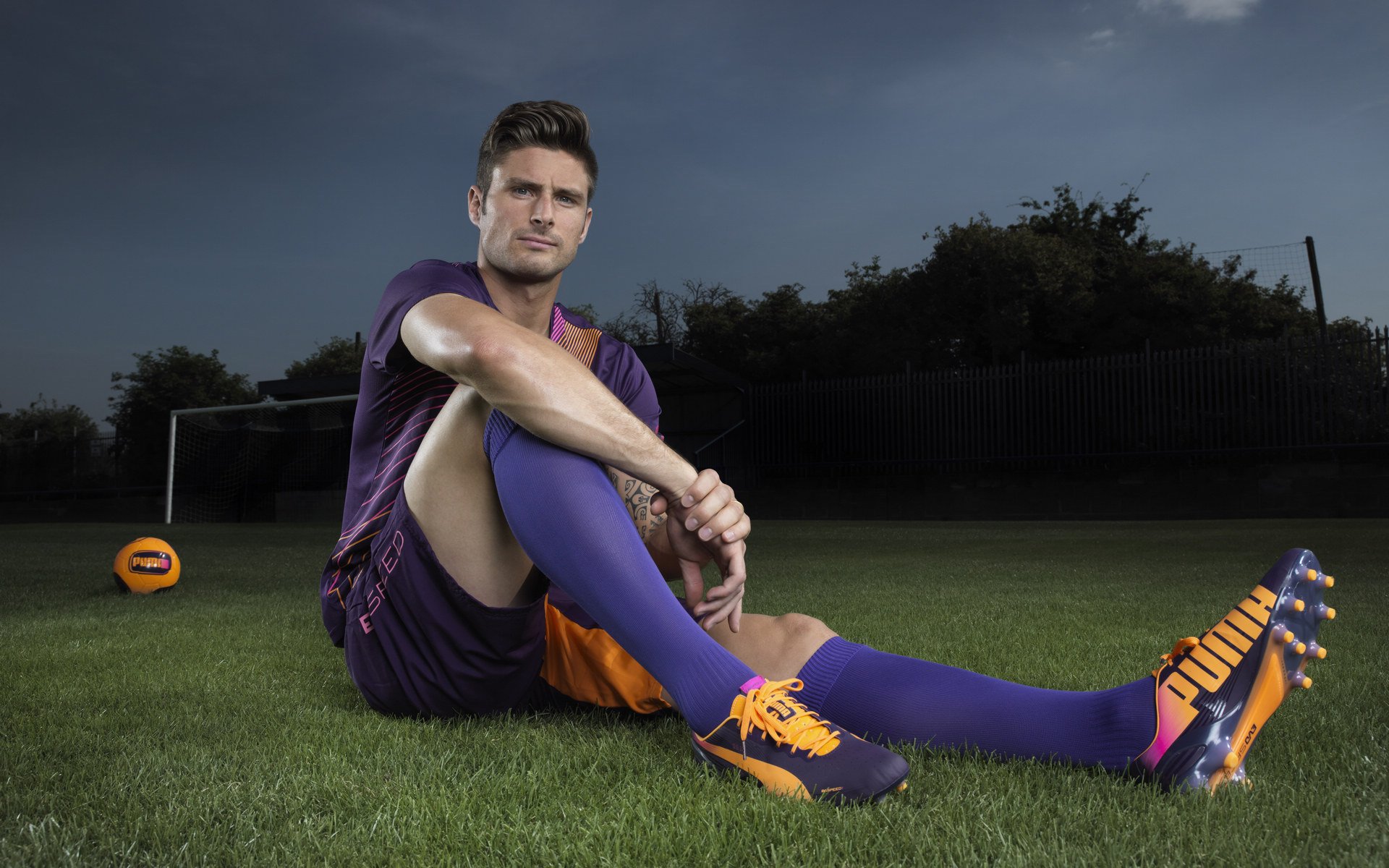 钢铁防线与东方之光，富安健洋在波智加时鏖战中证明亚洲后卫的世界级价值