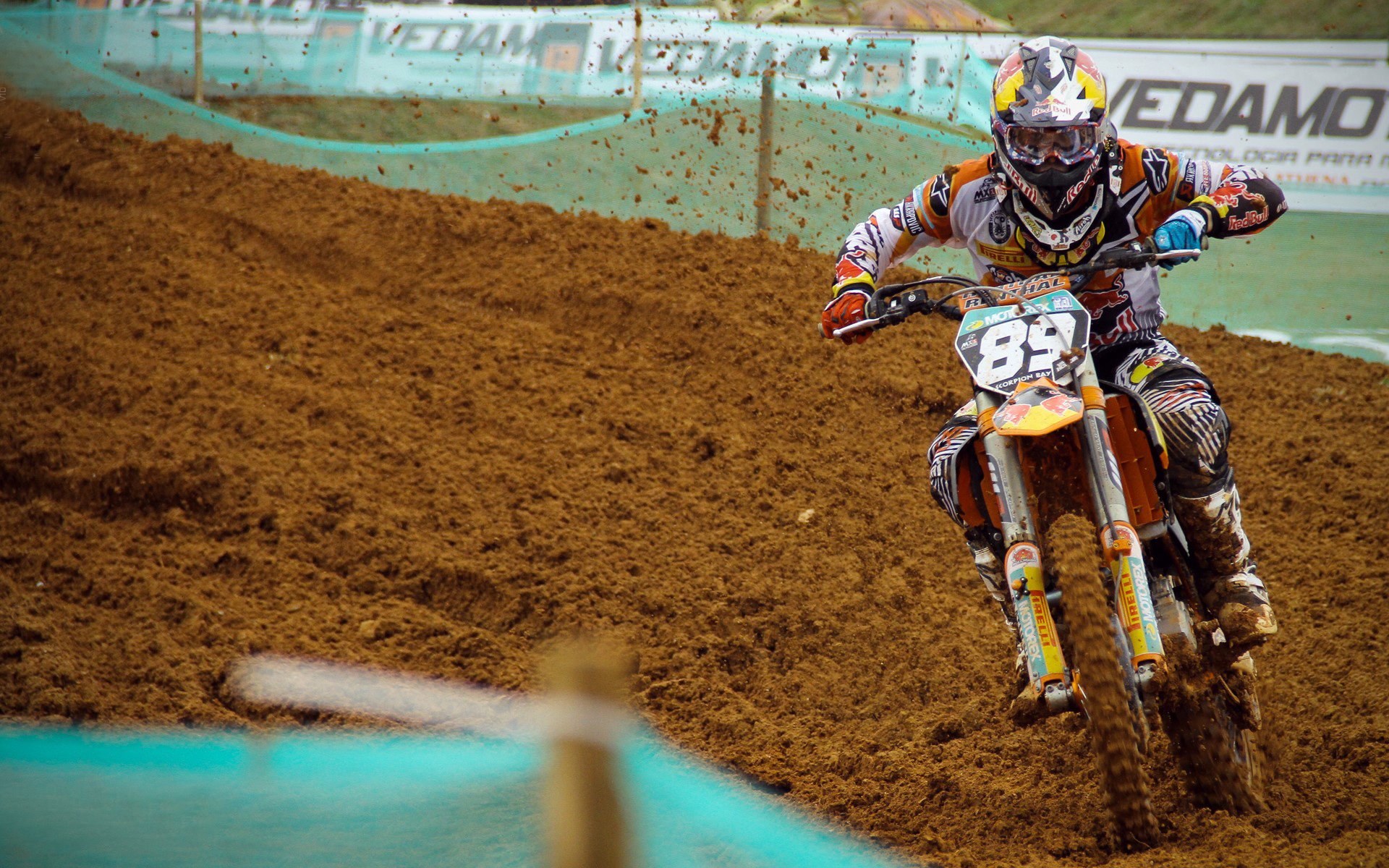 从绿茵场到硬木地板，欧冠决赛的战术启示与雄鹿击溃森林狼的胜利密码